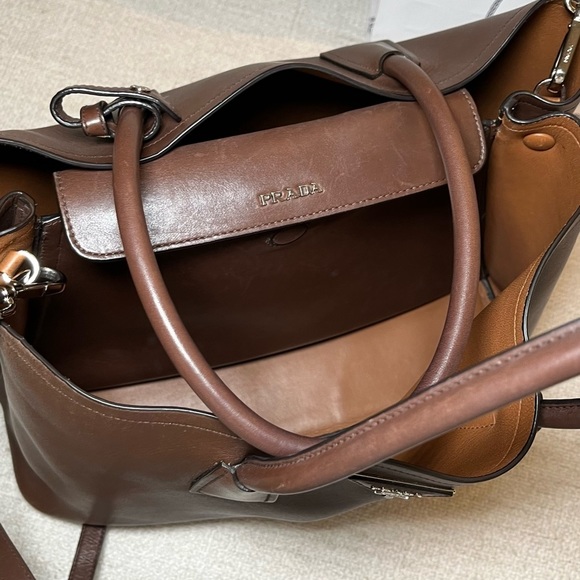 Prada double handle tote bag - Picture 10 of 17